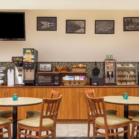 Microtel Inn & Suites By Wyndham Of Houma-3