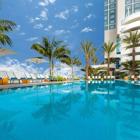 Hilton San Diego Bayfront-2