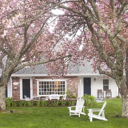 Chatham Seafarer Inn-2