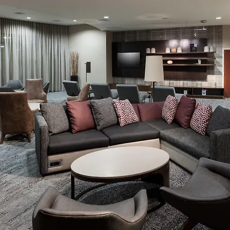 Courtyard By Marriott Miami At Dolphin Mall-2