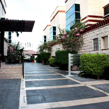 Villaggio Hotel Abu Dhabi-3