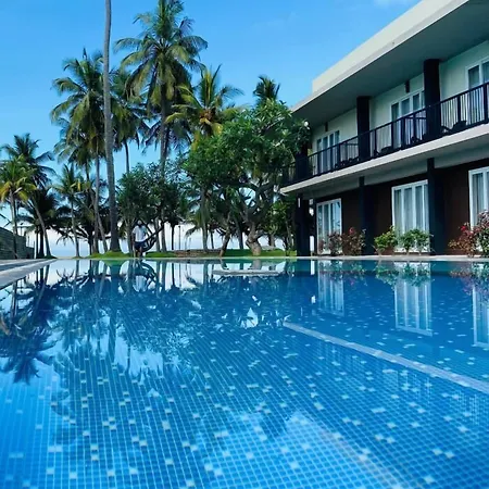 Golden Star Beach Hotel-3