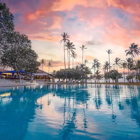 Pegasus Reef - A Beach Resort In Colombo-3