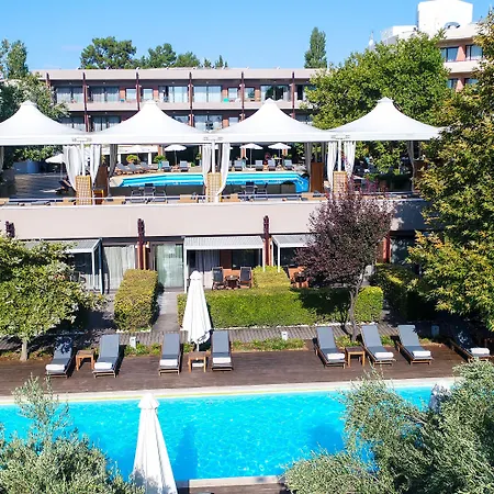 Alexander Beach Hotel & Spa-3