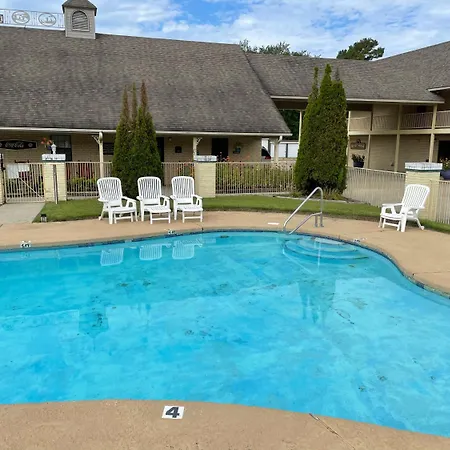 Riverwood Inn-3