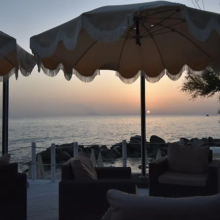 Baia Del Godano Resort & Spa-3