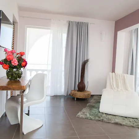 Pantokrator Hotel-2