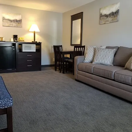 Mt. Madison Inn & Suites-2
