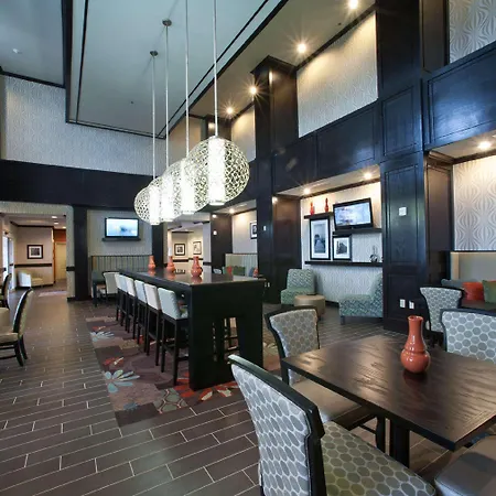 Hampton Inn & Suites Denison-3