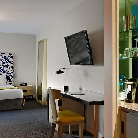 Hotel Breakwater South Beach-2