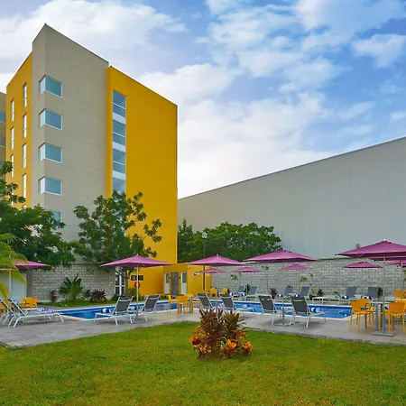 City Express By Marriott Merida-3