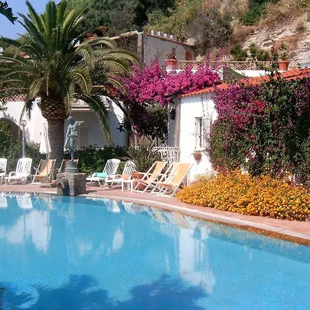 Semiramis Hotel De Charme & Pools-3