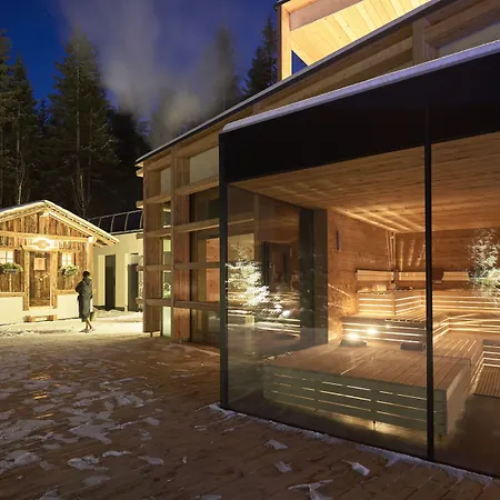 Hotel Cristallo - Wellness Mountain Living-3