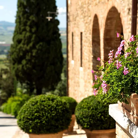 Castello Banfi - Il Borgo - Relais Et Chateaux-2