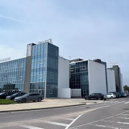 Hotel Sercotel Plana Parc-2