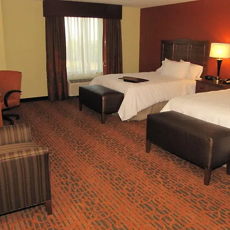 Hampton Inn & Suites Jamestown-3