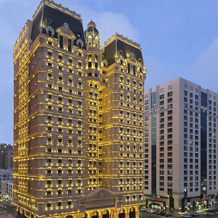 Royal Rose Hotel Abu Dhabi, Curio Collection By Hilton-3