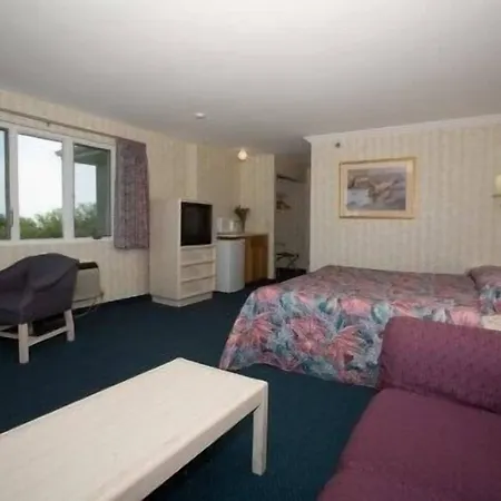 Winnapaug Inn-2