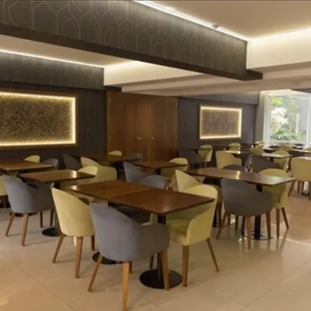 Urbana Class Hotel-3