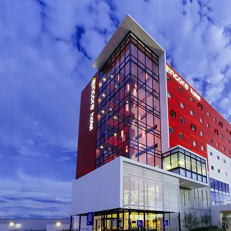 Ramada Encore By Wyndham Queretaro-2