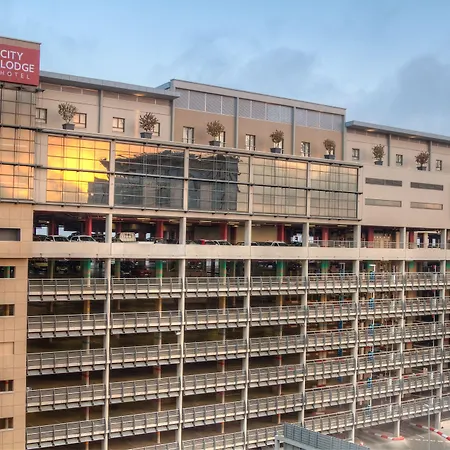 City Lodge Hotel At Or Tambo International Airport-3