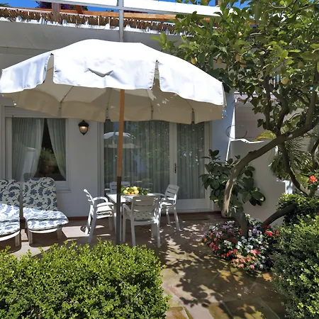 Hotel Villa Brunella-3
