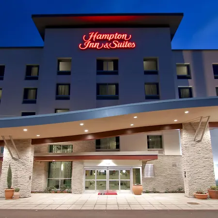 Hampton Inn & Suites Bellevue Downtown/Seattle-3
