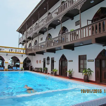 Tembo House Hotel-2