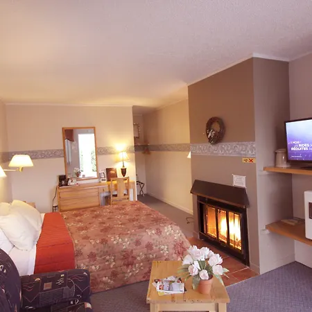 Motel Le JoliBourg-2