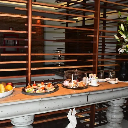 Square Small Luxury Hotel - Nuevo Consulado-3