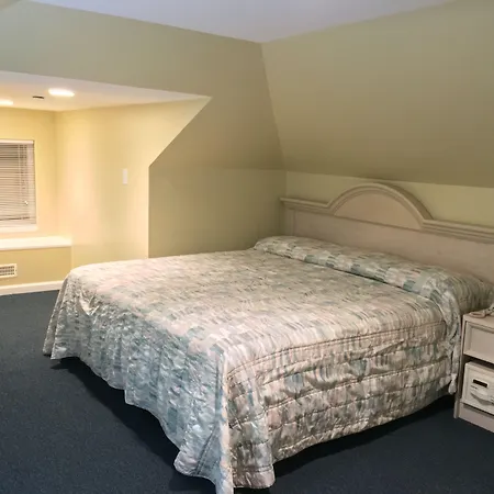 Riviera Resort & Suites-2