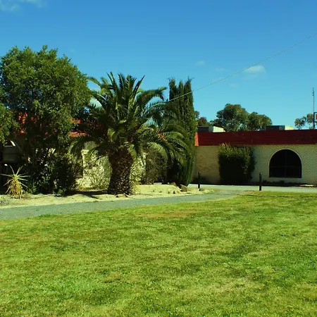 Charlton Motel-2