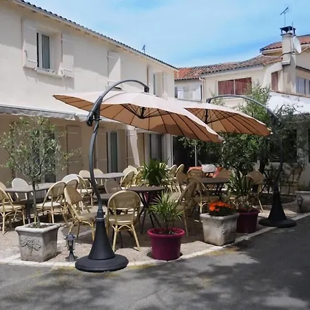 Logis Hôtel L'Oliveraie-3