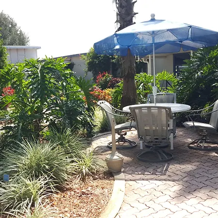 Hontoon Landing Resort & Marina-2