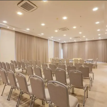 Tri Hotel Executive Brusque-3