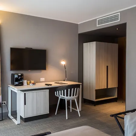 Solace Hotel Santiago-2