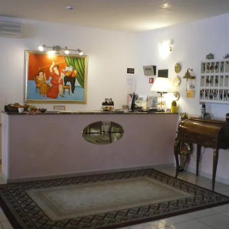 Hotel Settebello B&B-3