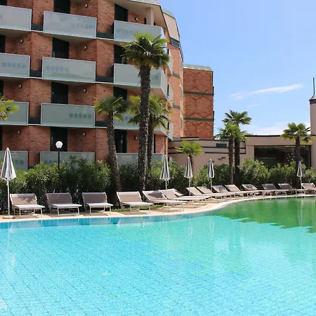Mediterranee Family Hotel & Spa-2
