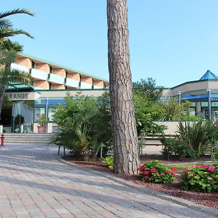 Mediterranee Family Hotel & Spa-2