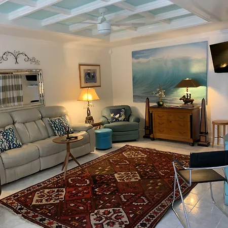 Manhattan Tower Apartment Hotel-2