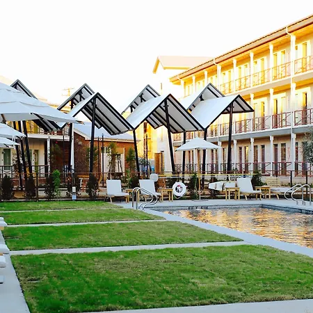 Cavalry Court, By Valencia Hotel Collection-3