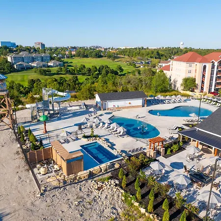 Grand Crowne Resort-3