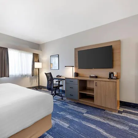 Edgewater Inn And Suites, An Ascend Collection Hotel-2