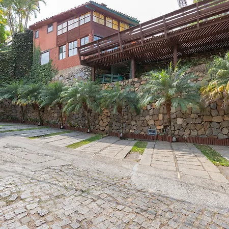Wood House-2