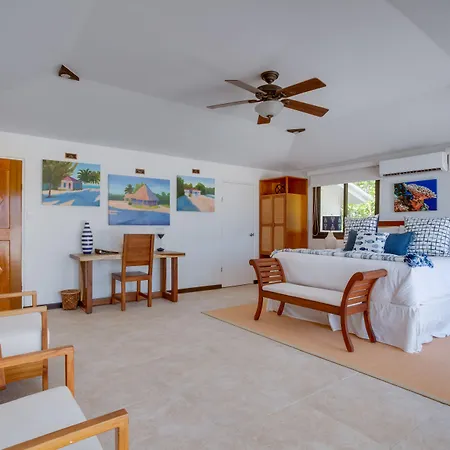 Royal Belize-3