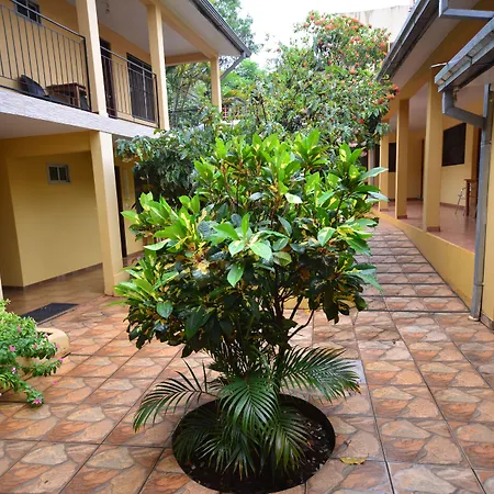 Hotel Lilian-2