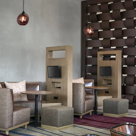 Courtyard By Marriott Phoenix Downtown-2