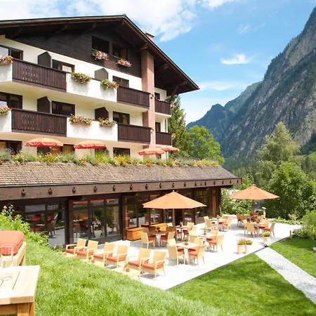 Familienhotel Lagant-2