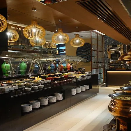 Pearl Rotana Capital Centre-2