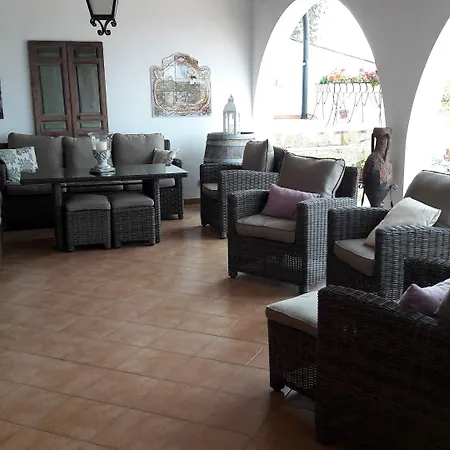 Casa Roble B&B-3